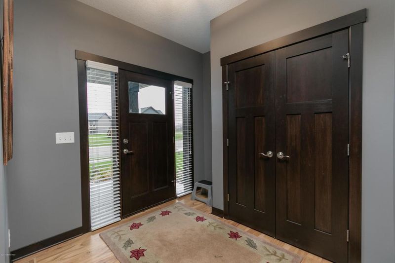 2328 Starburst Dr SW, Rochester, MN 55902