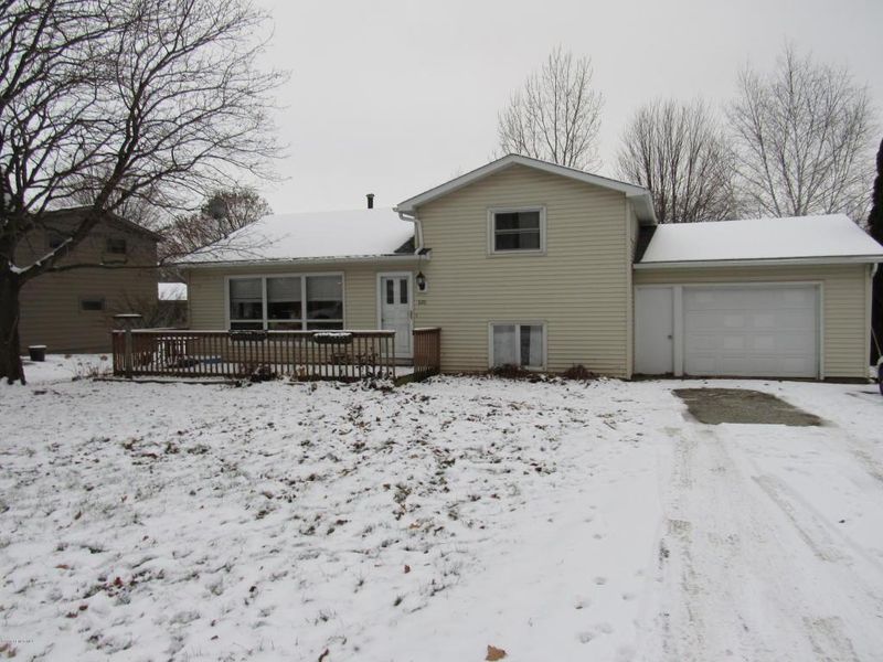 320 Cedar St, Fountain, MN 55935