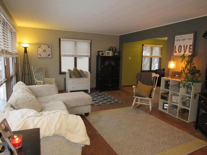 320 Cedar St, Fountain, MN 55935