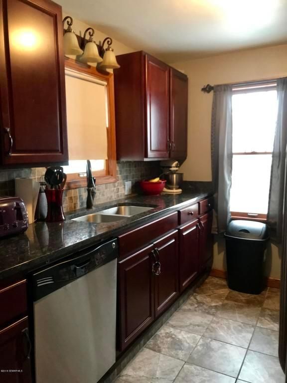 903 4th Ave SW, Austin, MN 55912
