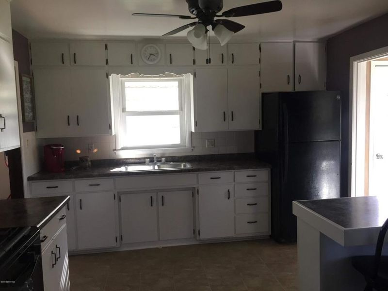 405 N Maple St, Mabel, MN 55954