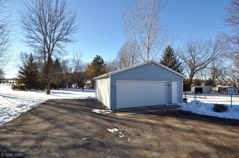 2247 68th St NW, Rochester, MN 55901