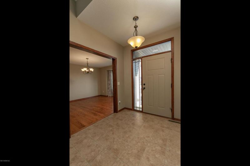 1740 Echo Ridge St SW, Rochester, MN 55902