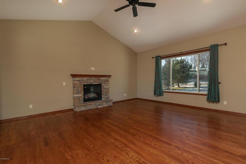 1740 Echo Ridge St SW, Rochester, MN 55902