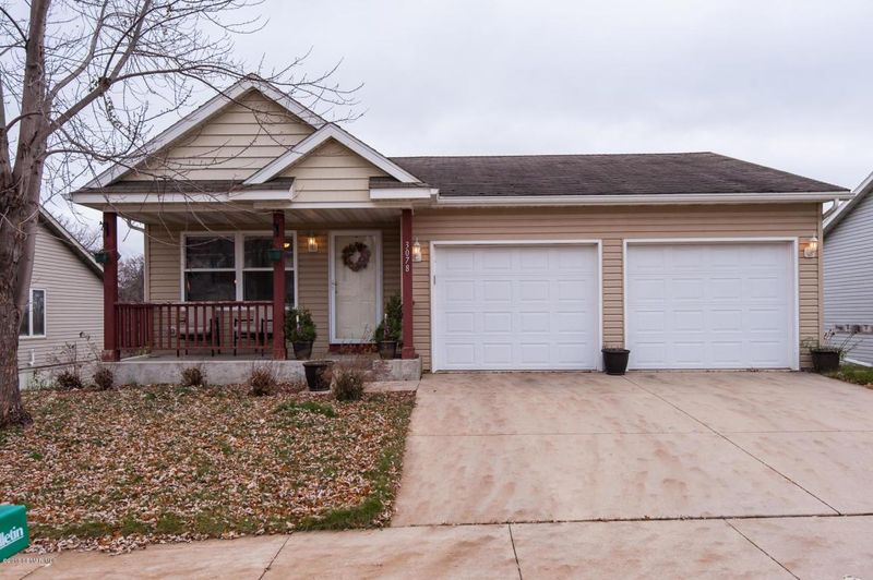 3078 Rose Heights Dr SE, Rochester, MN 55904