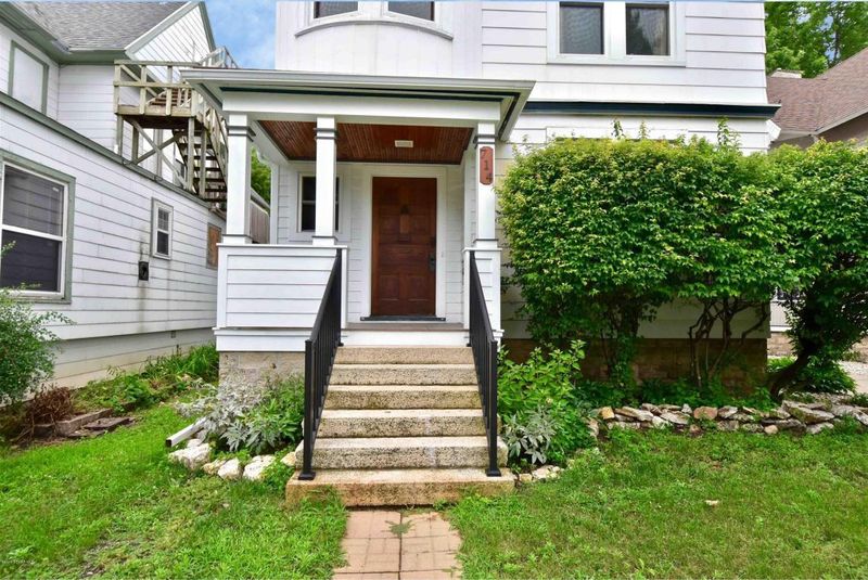 714 W 6th St, Winona, MN 55987