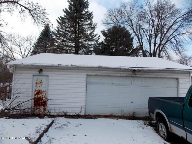 1006 4th St SE, Austin, MN 55912