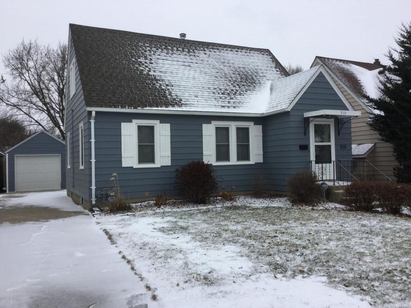 210 12th Ave SW, Austin, MN 55912