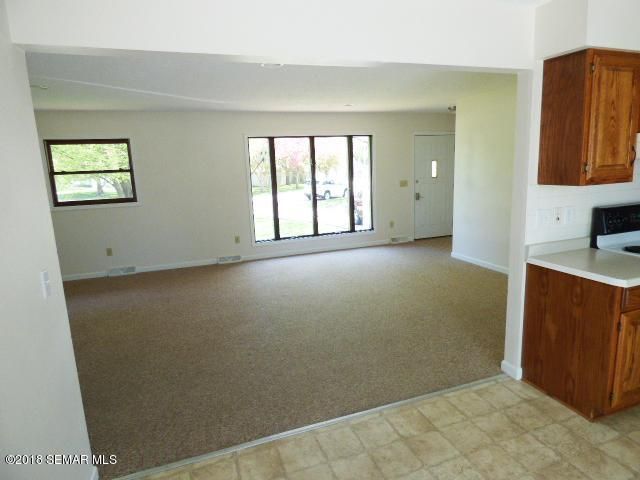 216 Nelson Ct, Caledonia, MN 55921