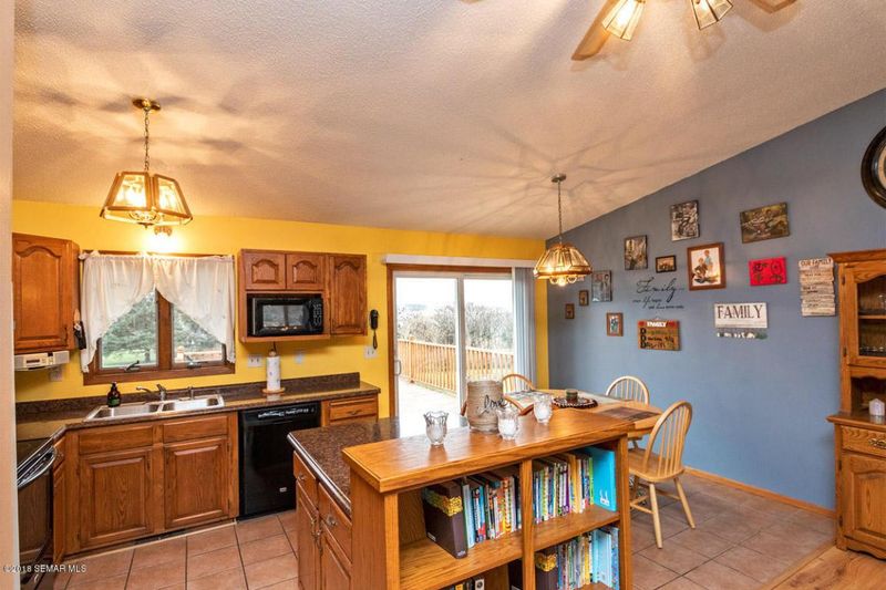 501 9th Ave NW, Byron, MN 55920
