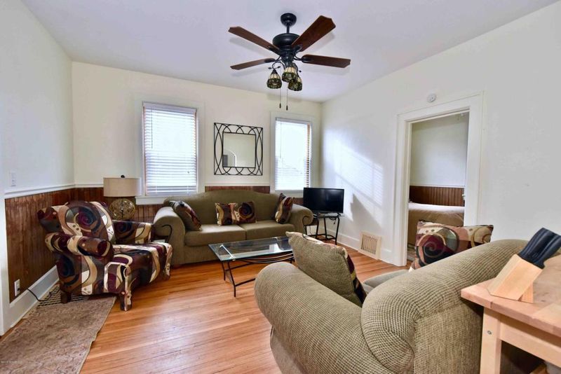 401 S Main St, Alma, WI 54610