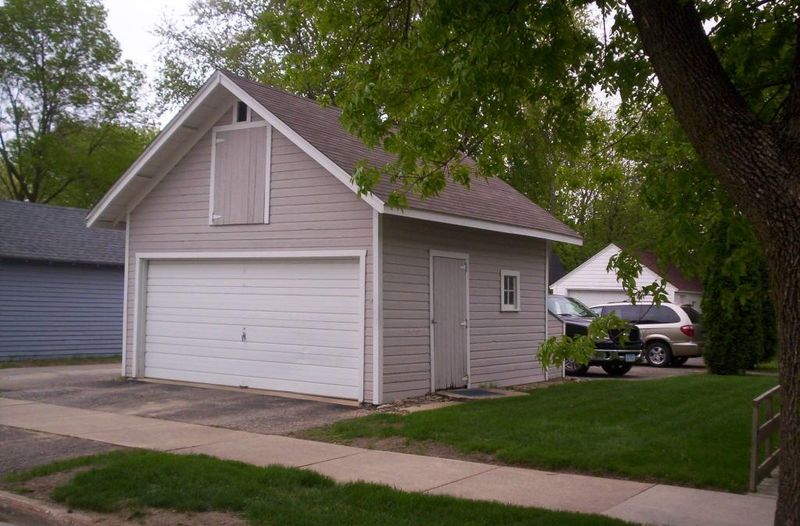 810 Oakland Ave W, Austin, MN 55912