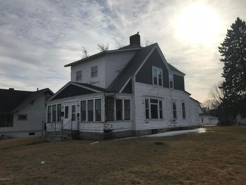 100 S Washington Ave, Spring Valley, MN 55975