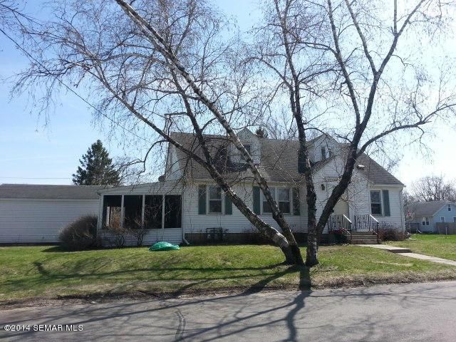 1002 5th St NE, Rochester, MN 55906