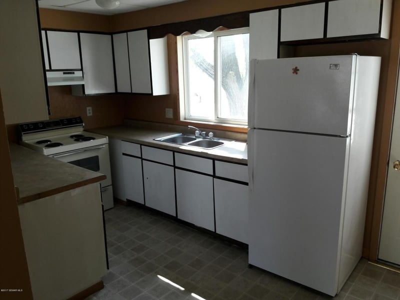 207 1st St SE, Rose Creek, MN 55970