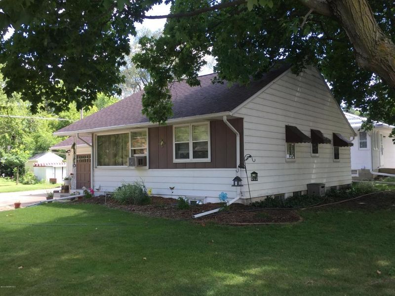 200 15th St NE, Rochester, MN 55906