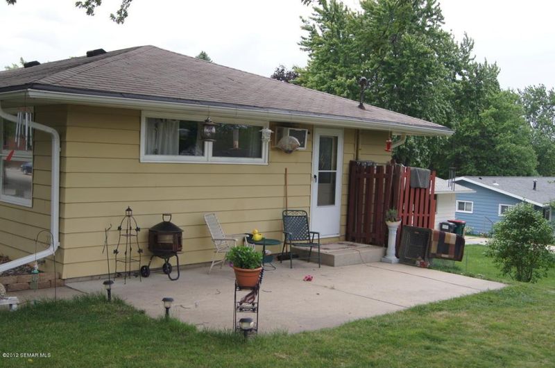 406 16th St NW, Rochester, MN 55901