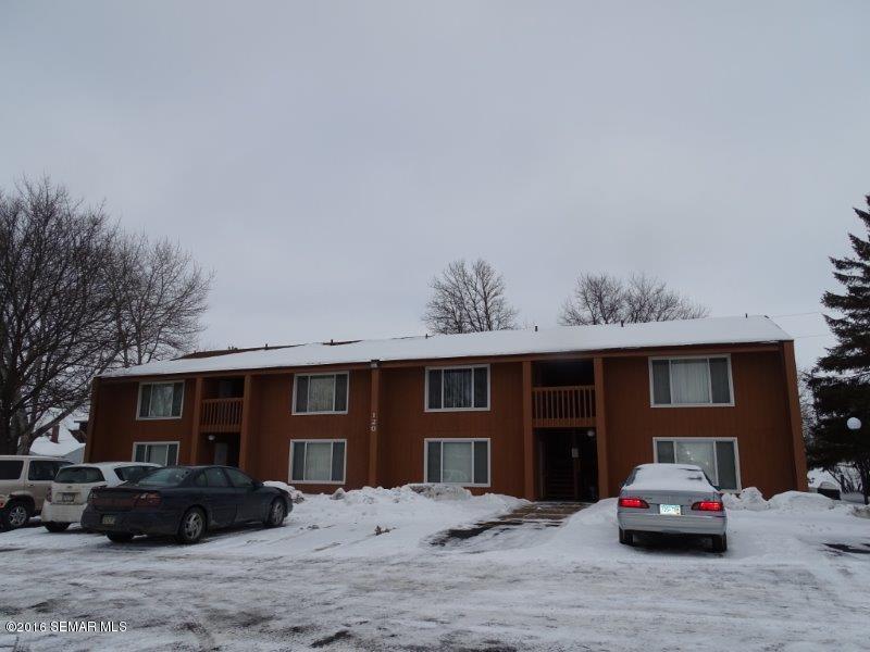 118120 1st St E, Stewartville, MN 55976