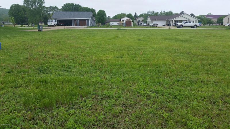 310 Kilborn St, Houston, MN 55943