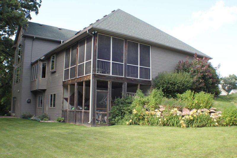 2423 Virginia Ln SW, Rochester, MN 55902