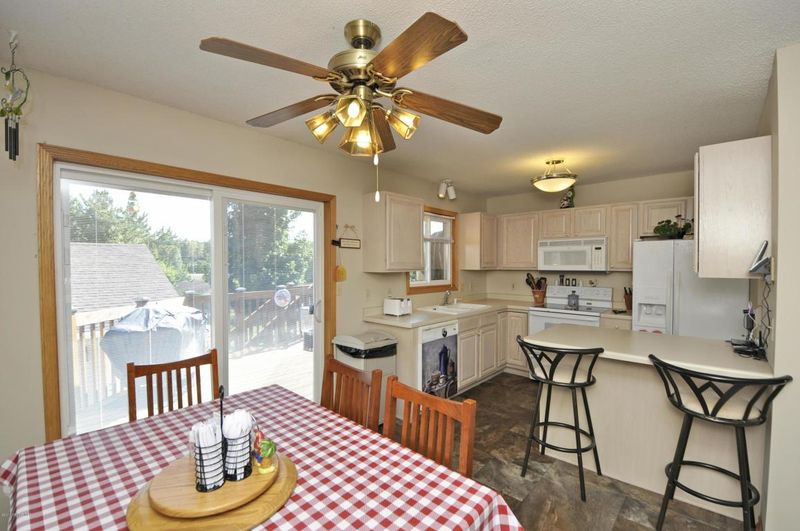 3712 Strathmore Ln SE, Rochester, MN 55904