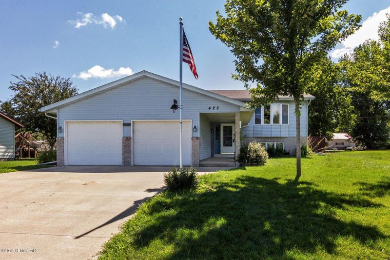 422 Everett Ave SW, Eyota, MN 55934