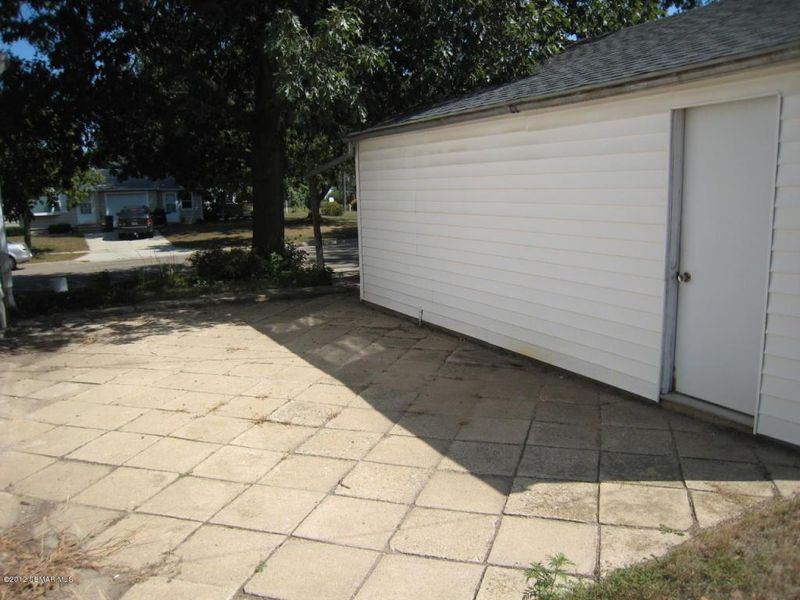 1718 2nd St NE, Austin, MN 55912