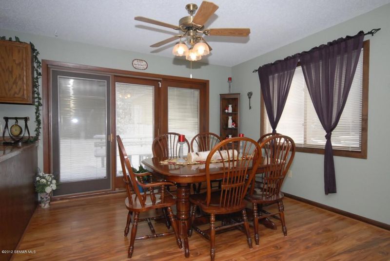 4325 Manor View Dr NW, Rochester, MN 55901