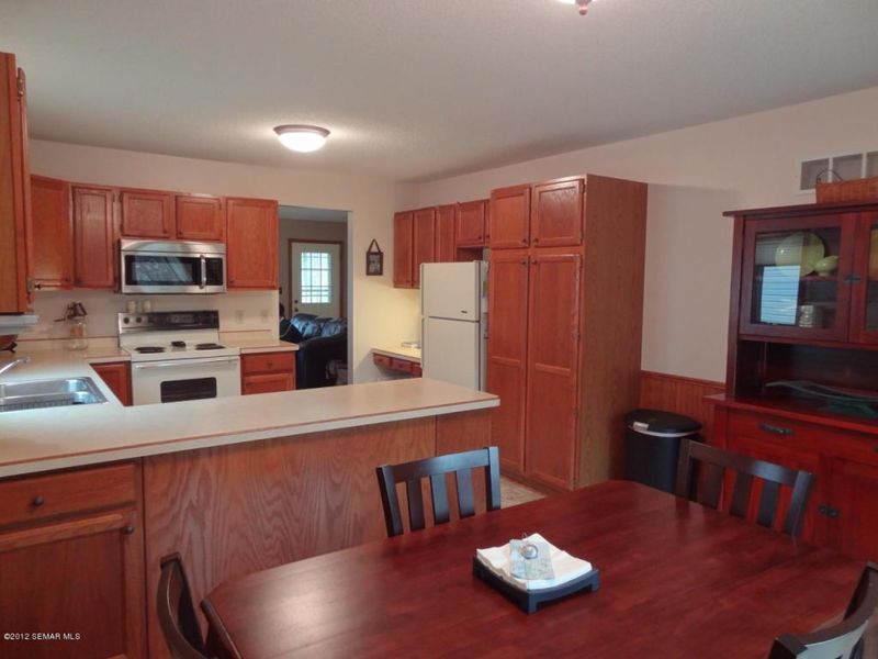 516 Hill Cir, Wanamingo, MN 55983