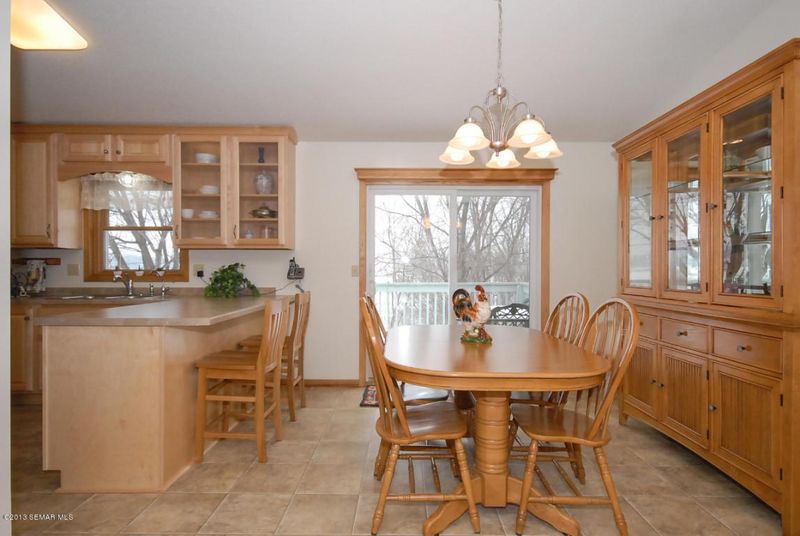 2107 52nd St NW, Rochester, MN 55901
