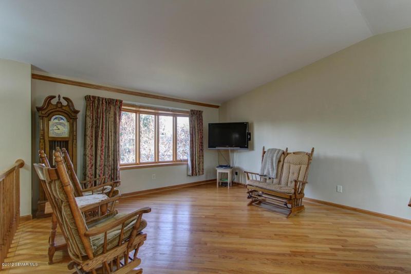 1928 49th St NW, Rochester, MN 55901