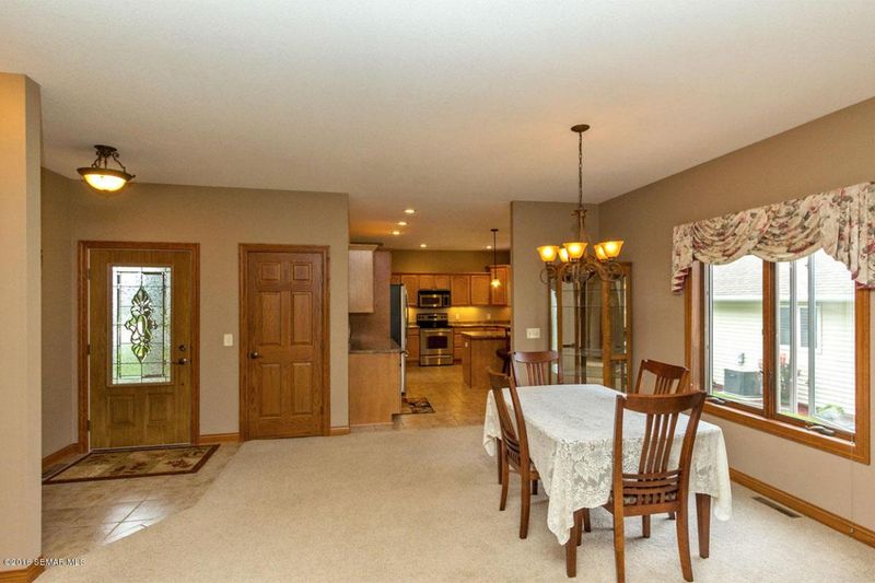 610 Willers Ct, Lake City, MN 55041