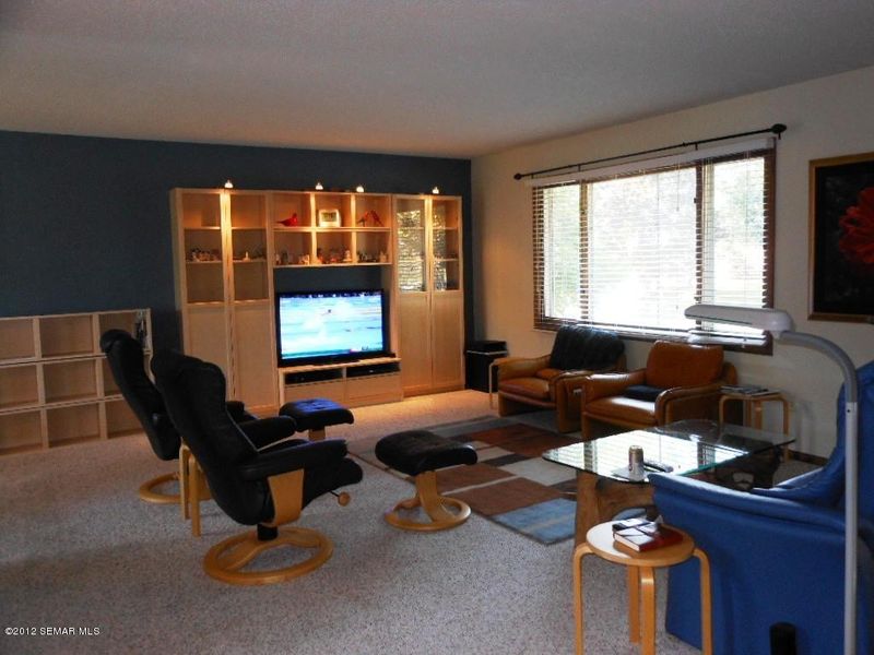 1370 Conrad Dr, Winona, MN 55987