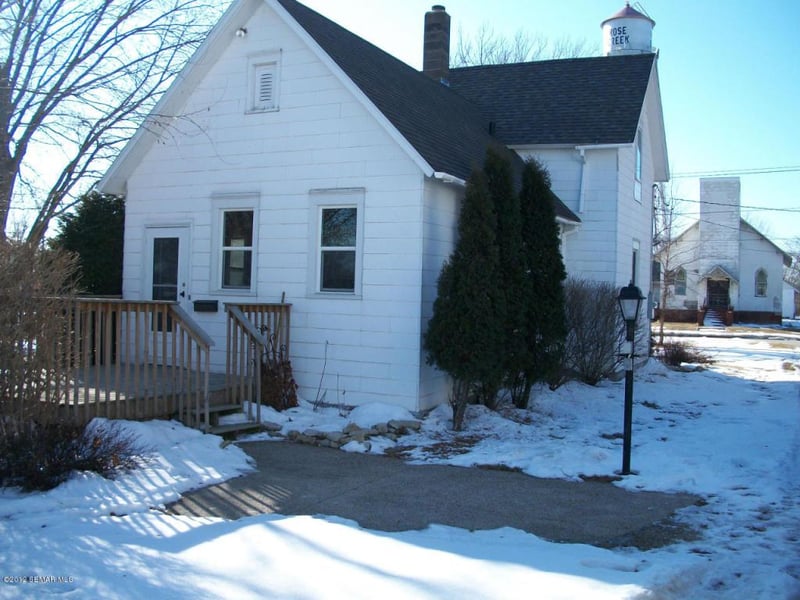100 1 St Se, Rose Creek, MN 55970