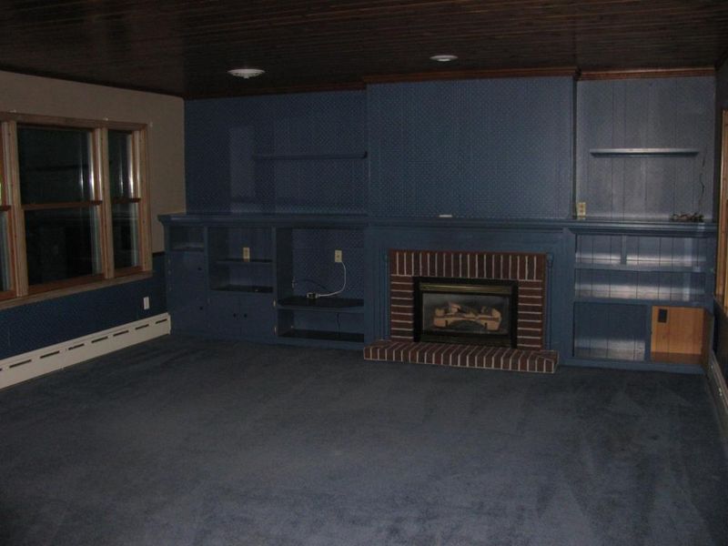 145 2nd St NE, Plainview, MN 55964