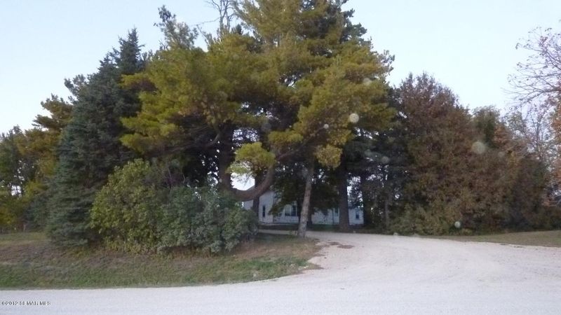 1003 E Territorial Rd, Spring Valley, MN 55975