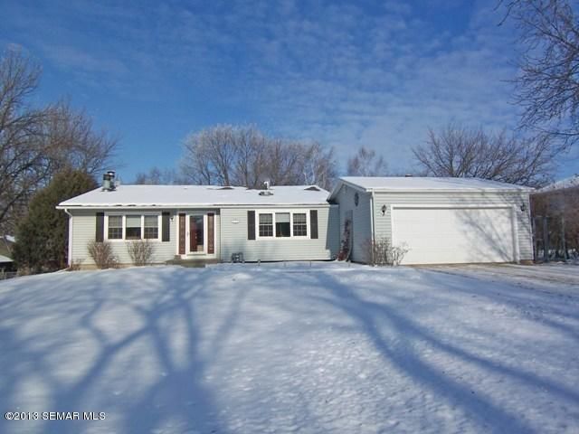 212 17th St NE, Owatonna, MN 55060