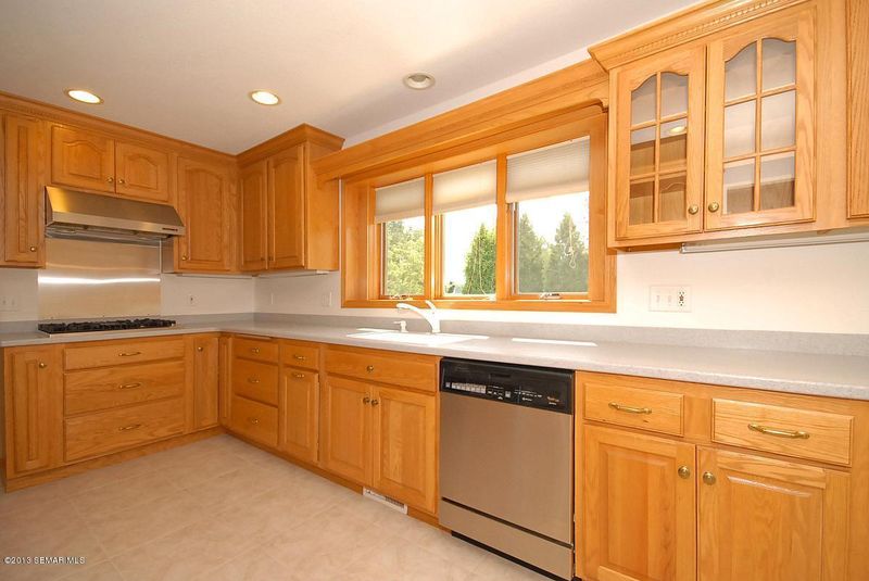 233 Kristin Dr NW, Rochester, MN 55901