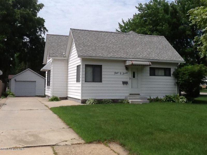 407 4th Ave NW, Kasson, MN 55944