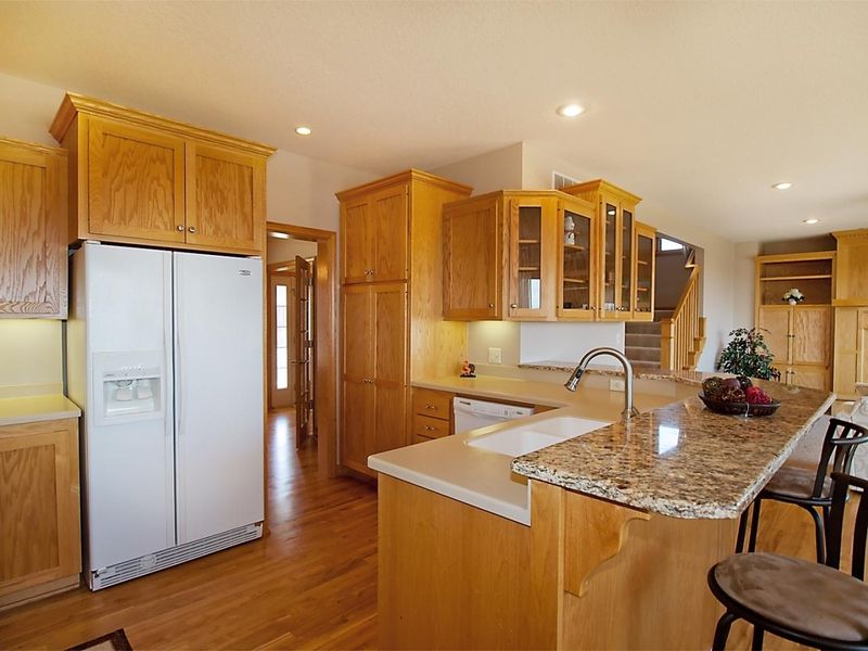 456 Manor Ridge Dr NW, Rochester, MN 55901