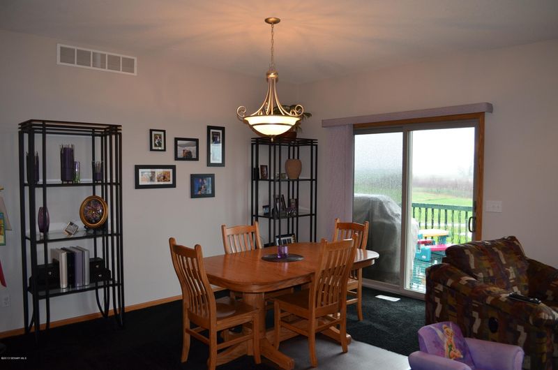 1004 24th Ave NW, Austin, MN 55912