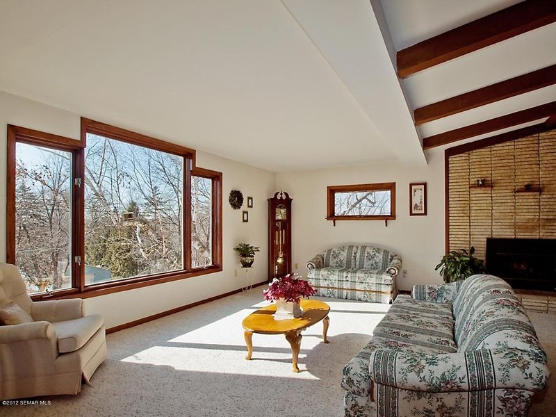 345 Riverview Heights Dr NE, Rochester, MN 55906