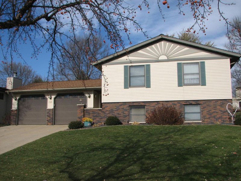 821 23rd St SE, Rochester, MN 55904
