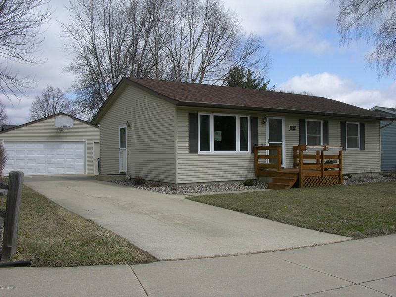 1321 42nd St NW, Rochester, MN 55901