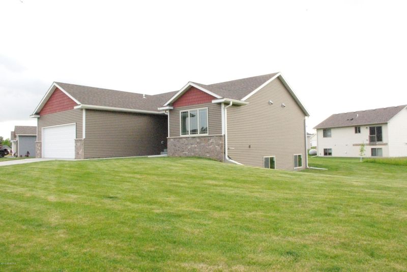 531 Christina Ct, Zumbro Falls, MN 55991