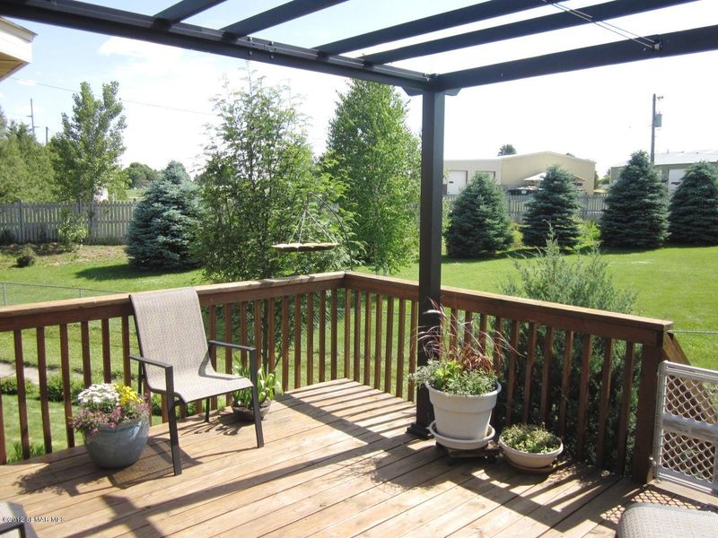 450 7th St SW, Plainview, MN 55964