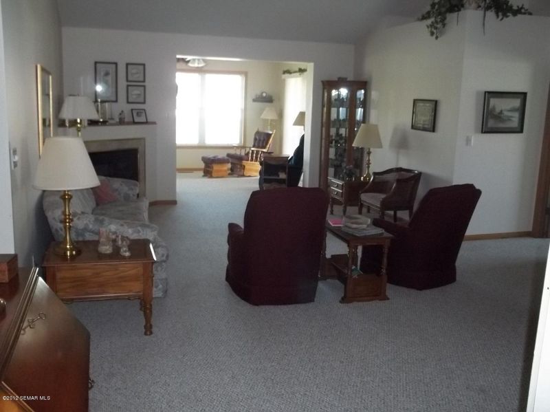 2933 Century Hills Ct NE, Rochester, MN 55906