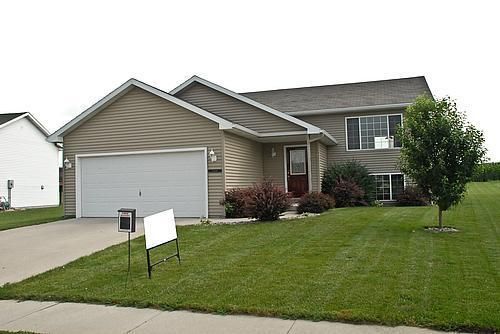 2008 Petersen Dr NW, Stewartville, MN 55976