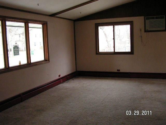 1105 10th Ave NW, Austin, MN 55912