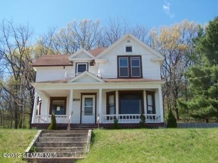 1300 Wabasha Ave, Saint Charles, MN 55972